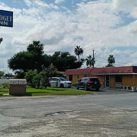 Budget Inn By Oyo Edinburg Hwy 281 Екстериор снимка